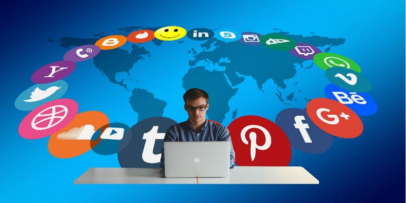 gestione commenti social